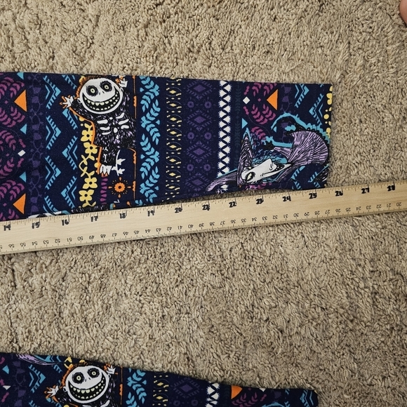 Lularoe Nightmare Before Christmas Leggings Size One Size - Picture 5 of 10